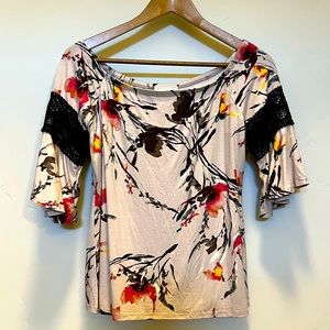 Beige/Floral Scoop Neck Blouse